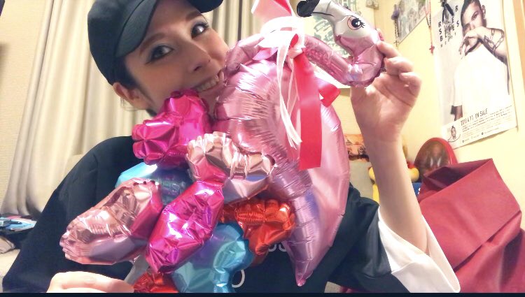 Dog_woooman's tweet photo. 旦那氏にサプライズ報告😂🌹w

👶女の子ほぼ確定😘
めちゃくちゃ元気で、こんなに動き回る女の子珍しいって👸

スーパー生意気になりそう😂♥️

近いうち、動画でUPするね😘

#genderreveal #性別発表 https://t.co/5SPt0XuiYs