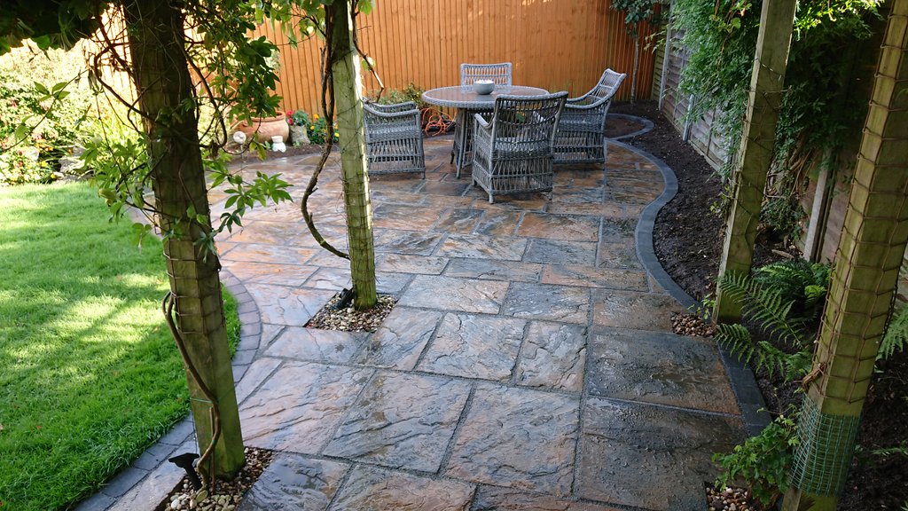 GandJLandscapes's tweet photo. A small but tidy project from G&amp;J Landscapes 👍 Existing patio extension with a new edging and all the mortar joints replaced with 'Grey Granite' @JointTec 😊 #Landscaping #Nottingham #Creatingyourperfectspace https://t.co/ACv8ewCRCD https://t.co/6p0tuwsmo1 https://t.co/LNAyPMcq5J