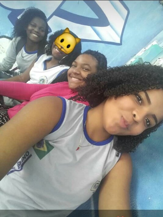 varoadDeus57004's tweet photo. Com as  amigas do dia dia ❤😜 https://t.co/cjm1osBGay