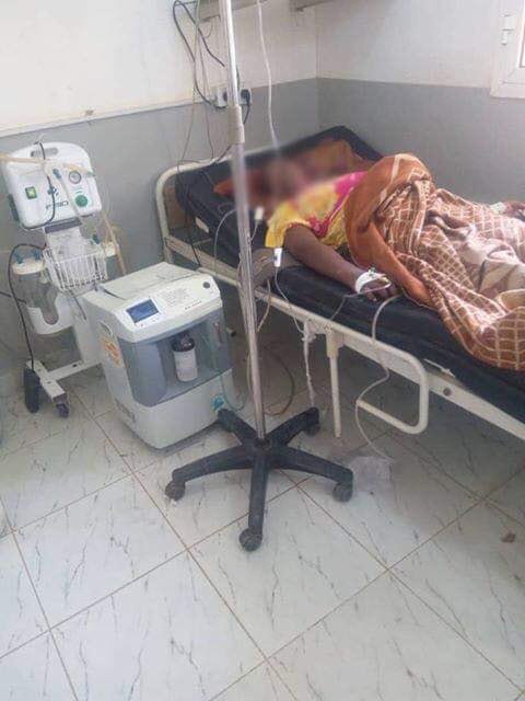 salma1siddig's tweet photo. إسلام عمرها ١٧سنة تم إغتصابها بمعسكر نيفاشا وحملت من مغتصبها بتؤام..💔يتيمة ولديها إعاقة لمن جات ولادتها حولها المستشفي السعودي بالفاشر كانت ولادتها قيصرية الغريب تم إخراجها مباشرة بعد العملية لتصارع الالآم وحمي النفاس إلي أن توفيت تاركة صغارها..💔ربنا يتغمدها بواسع رحمته https://t.co/Nw4iafbhQ2