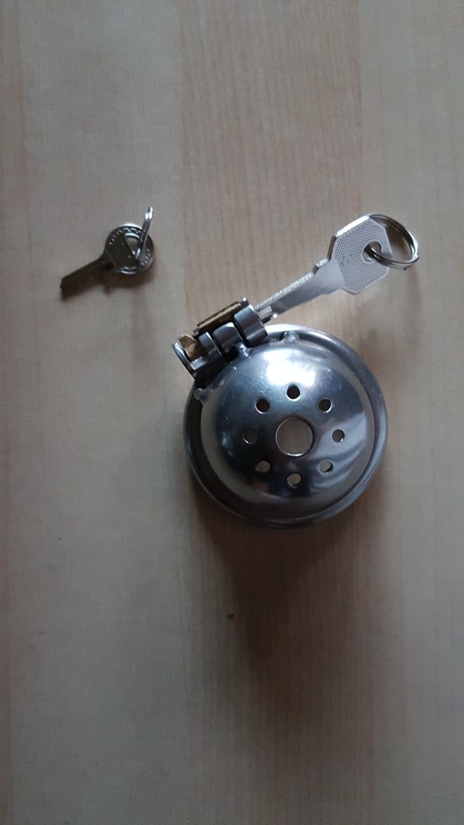 FoxAlice's tweet photo. 努力想做出下流(慾望?)感
#chastity #handmade #CustomizedProject #soap #clean #wash #management #desire https://t.co/Rj8mCdxQfL