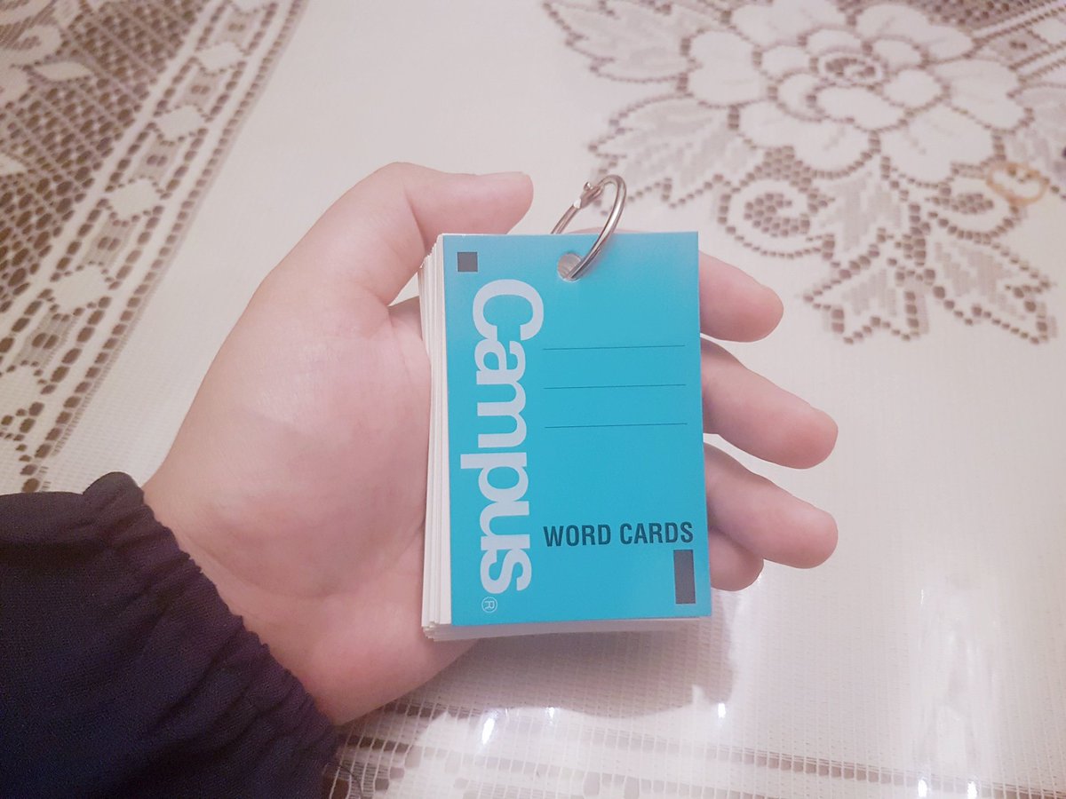 nurdiyana02's tweet image. Bought this today from @TokyuHands, as I want to record the things I learn every day this year - be it from blogs, films, or other sources. Hope to utilize all 40 cards, and continue writing thereafter! How do you keep track of what you learn? 😁 #personalknowledgemanagement