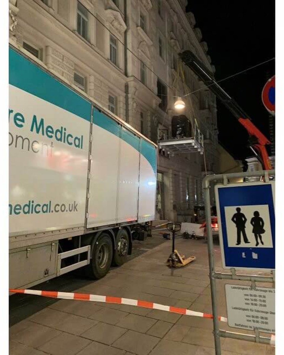 RADMagazine's tweet image. Challenging equipment removal sees CT craned through upper floor window.

@Future_Medical_ #CT #equipment #medser #medicalimaging #RADMagazine #news

Full story now available online-
radmagazine.co.uk/challenging-eq…
