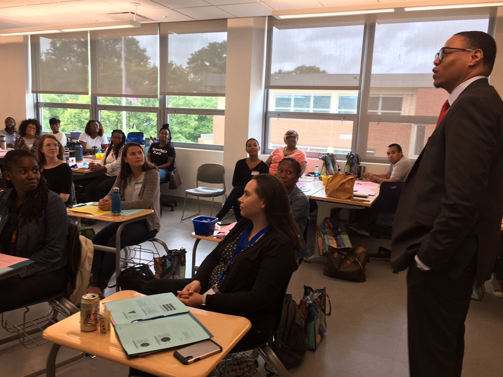 DCPSChancellor's tweet image. I had the opportunity to meet our district&apos;s new social workers at orientation this morning. Social workers do critical work to support our students&apos; social-emotional development and I appreciate their contributions to our district! #BacktoDCPS #EveryDayCounts