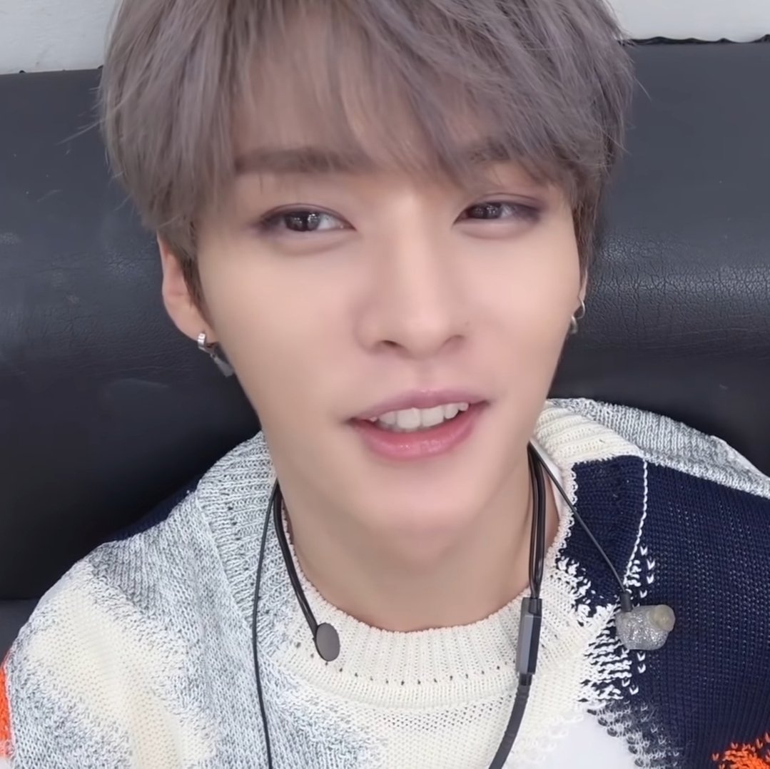 uwu_skz's tweet photo. 〖 #리노 ; #LeeKnow ; #Minho 〗
  ↬ ʟǫ ✧˖*°࿐

~ ⓒ SKZ-TALKER: EP.18 https://t.co/xd20lMfhmZ