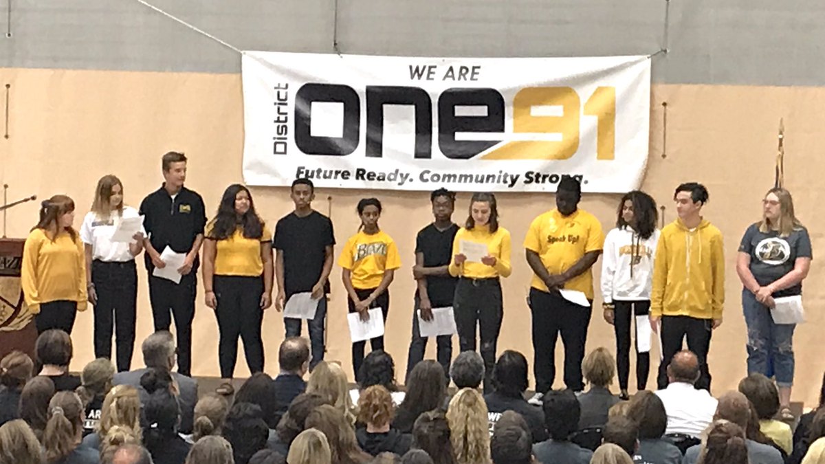 donna3203's tweet photo. Thank you to the BHS Theater guild for their performance at our kick-off today. #one91 #proudmom https://t.co/2SLahSfeRK