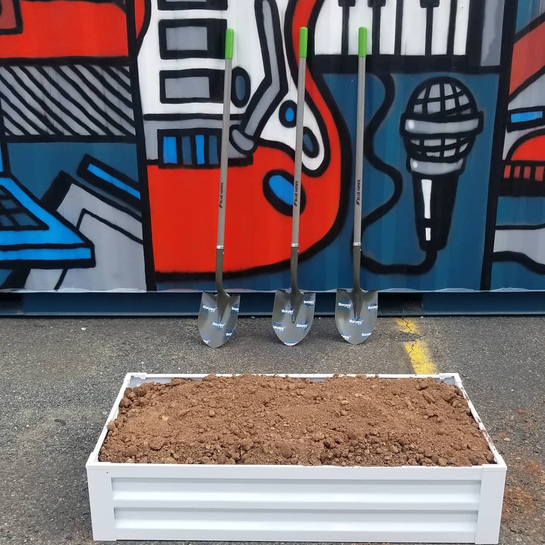 YorkProperties1's tweet photo. 38 #shippingcontainers, dog friendly, and laden with positive energy, food and entertainment, the #Boxyard at #RTP will be an amazing asset to our park. The boxyard's #anchortenant? @fullsteam ! We're proud to have a hand in activating the project.
#idigboxyardrtp #raleigh https://t.co/x2TdCrYPI3