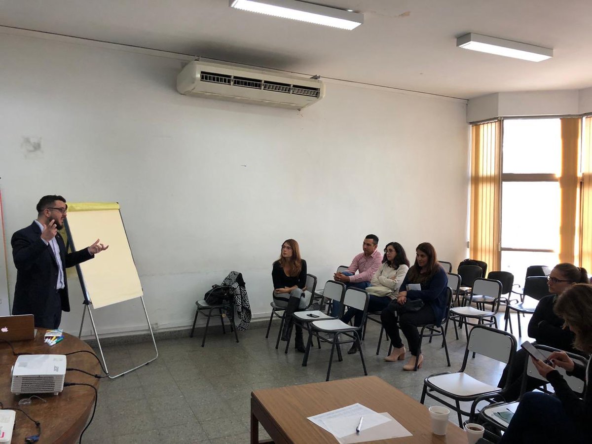 polilabunr's tweet photo. En marcha el primer encuentro presencial de #InnoFe: capacitación  sobre innovación para las cooperativas de Santa Fe, co-creada junto a ellas y #Educoop 💪🙌 https://t.co/ybx4fRcZwo