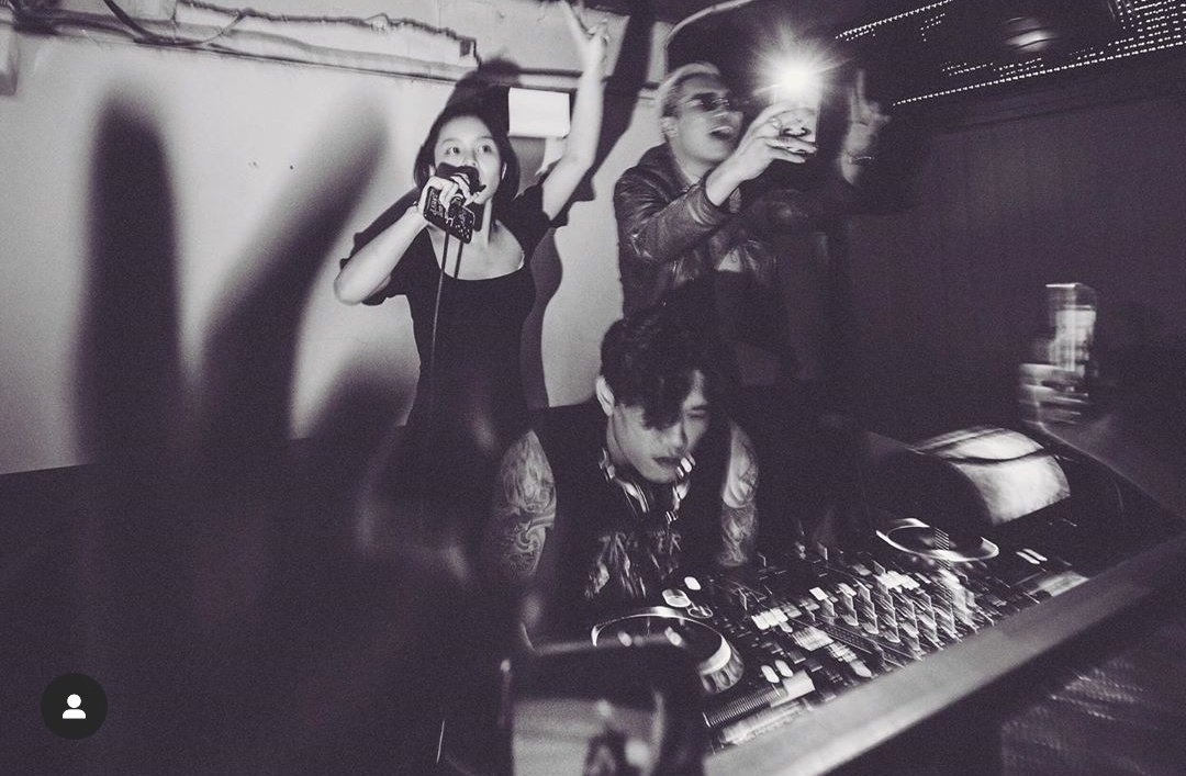 Lee Hi with friends 💫🖤 from Marshall's ig update 🖤🖤 

#이하이 #LEEHI