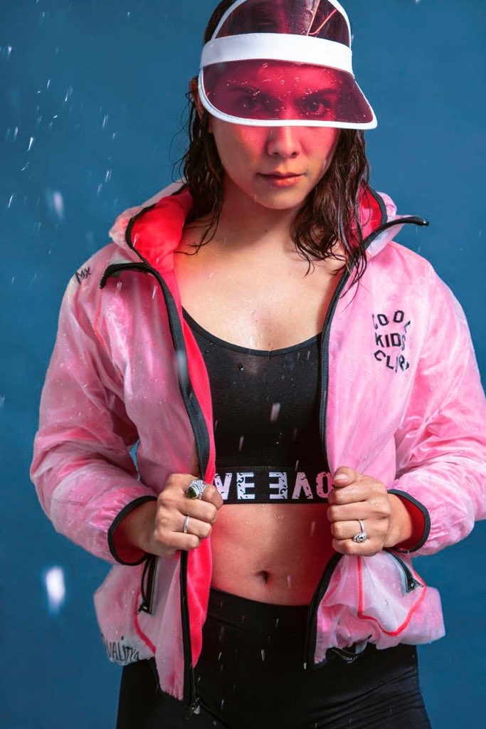 HilarioMX's tweet photo. #Entérate "Rainy 🌈” la reciente colección cápsula de @umbalista esta ya de venta en exclusiva para #ShowroomHilarioMx
Visítanos en calle Emiliano Zapata #112, Centro Histórico, @Leonmxoficial
#Streetwear #ModaYNegocios https://t.co/4aOvR8CZKv
