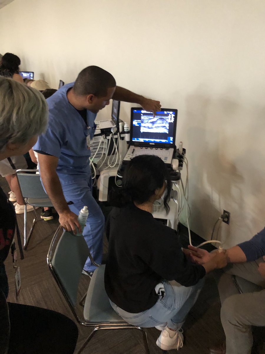 TXTechSportsMed's tweet photo. Great way to spend a work day. Teaching MSK ultrasound to the MS1 class w Sports Med fellows. @TTUHSC @TTUHSCdome https://t.co/uFKPlWQSRw