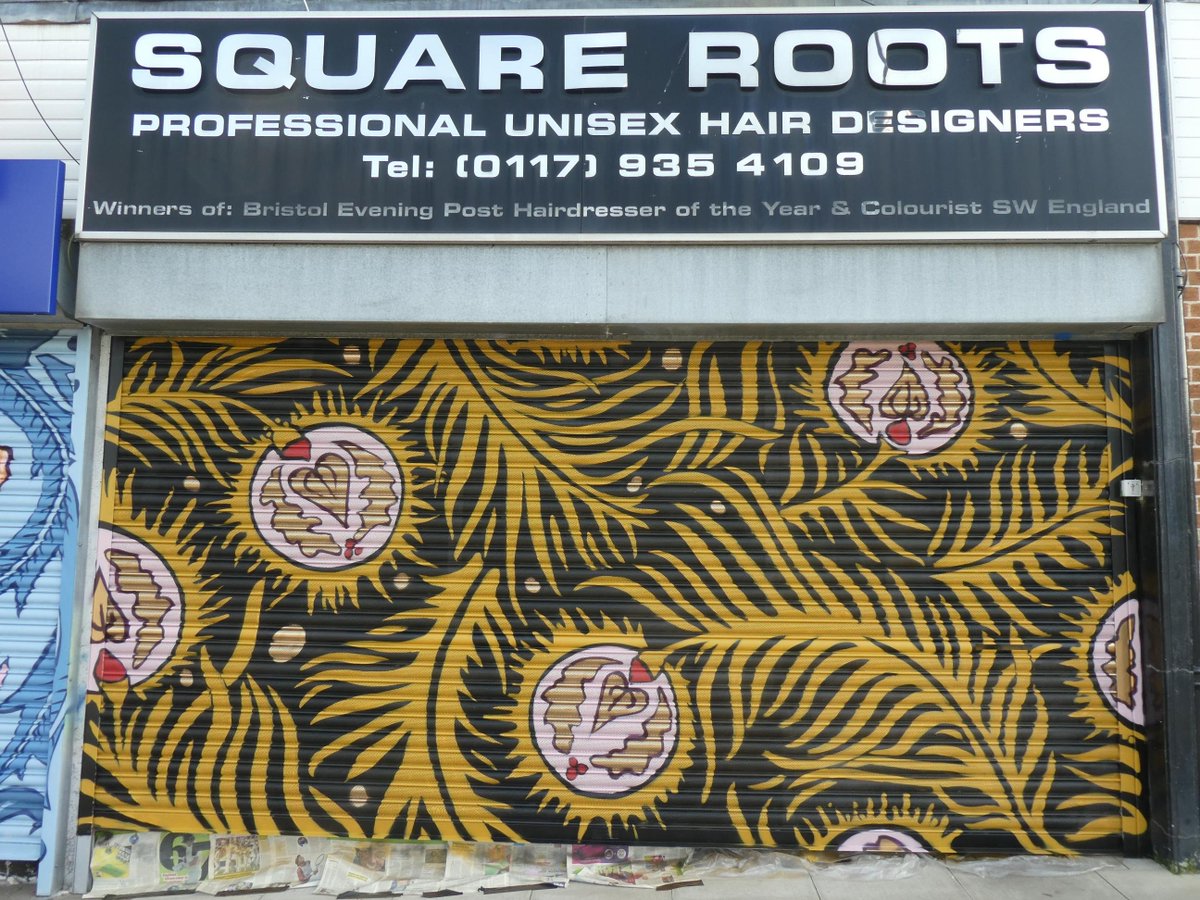 Brisarts_events's tweet image. The final #shopshutter painting in #GainsboroughSq by artist Rob Wheeler #graft for the hairdressers. There are 8 paintings in total inspired by plants and nature.  We hope they will help connect people of all ages in Lockleaze #BristolCulture #streetart  #outdoorgallery