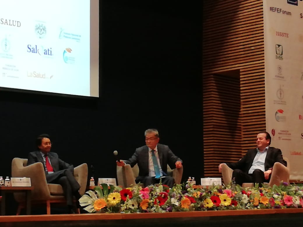 Roche tiene conciencia de que tiene que apoyar las políticas del país. Creemos que se requiere el programa nacional de control de cáncer, dice Jorge Tanaka. #EFEFórum 
@cancermex
<a href="/RocheLatam/">Roche Latam</a>
<a href="/elsolde_mexico/">El Sol de México</a>
<a href="/ISSSTE_mx/">ISSSTE</a>
<a href="/Tu_IMSS/">IMSS </a>
<a href="/INMEGEN/">Inmegen México</a>
<a href="/incanMX/">Instituto Nacional de Cancerología</a>
<a href="/SSalud_mx/">SALUD México</a>
<a href="/SalvatiAC/">Salvati AC</a>