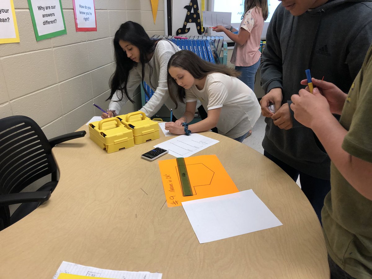 Vh2465's tweet photo. Perimeter math task..#oneathens https://t.co/pI3FKS6K4e