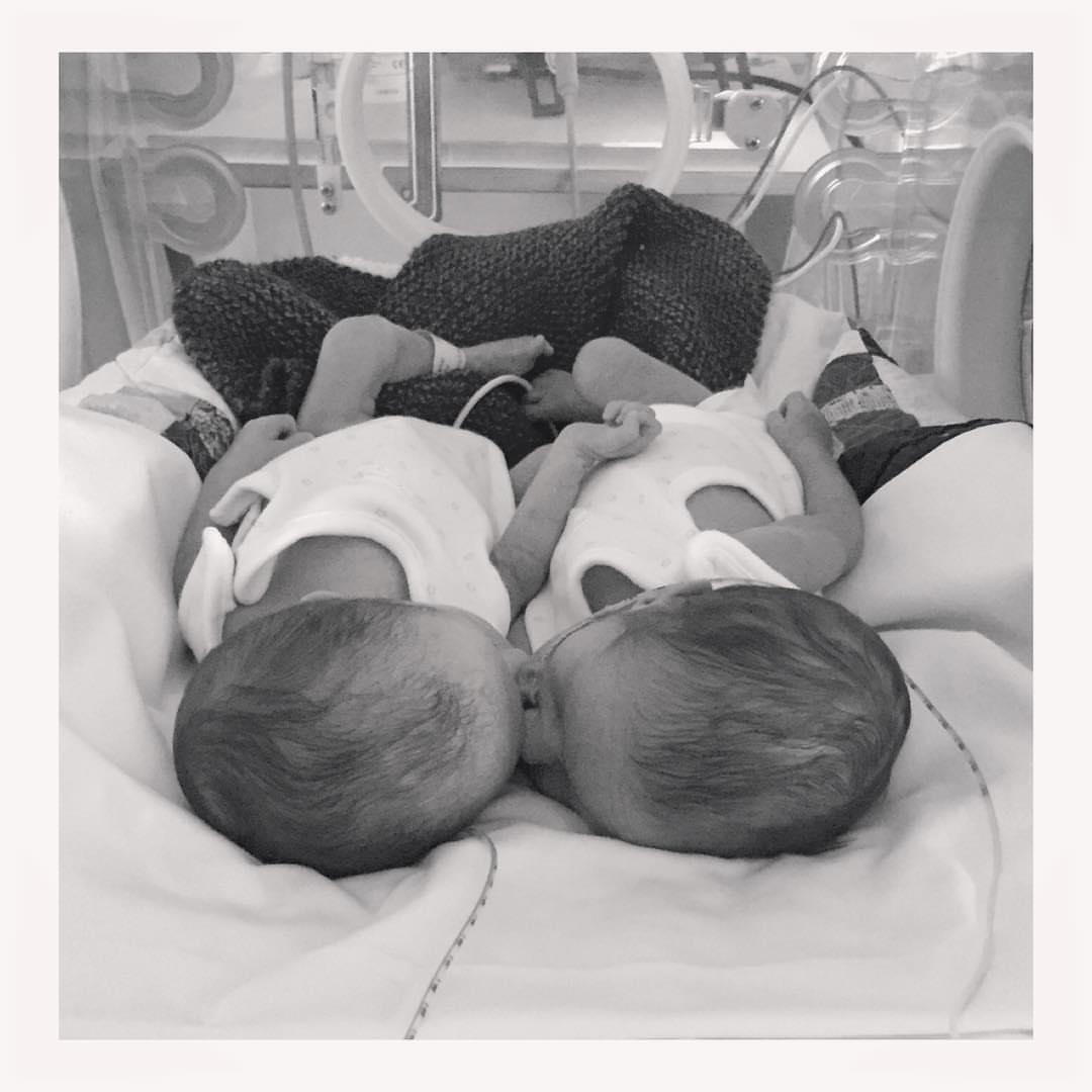 ·  *   ·✷   ˚   ·  Bienvenidos
  　.　 * 　　 ·  
　　　　　　 ⋆ 　　　 ✵  　  ˚ 　
　 · 　　Nicholas &amp; Matías　　　 .   ·  
 　✷   　　　　✵  　　　  ·
 　　 . ₂₆﹣ Aɢᴏs