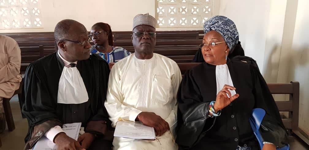 RSF_inter's tweet photo. #Cameroun : 21e audience demain du journaliste Amadou Vamoulké dont le procès inique se poursuit alors que le délai légal pour le juger est dépassé depuis plus d'un an. Ce nombre record de renvois est la signature d'un dossier d'accusation complètement vide. #FreeAmadouVamoulké https://t.co/GkXUlb2onp