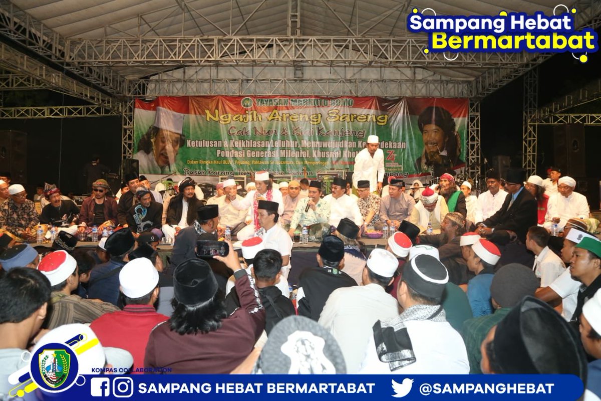 SampangHebat's tweet photo. Dok, Selasa (27/08/2019) 

Bupati H. Slamet Junaidi menghadiri "Ngajih Areng Sareng" Cak Nun dan Kiai Kanjeng di Desa Taddan, Kecamatan Camplong, Kabupaten Sampang Dalam Rangka Haul Buju', Pejuang, Pahlawan Se Nusantara dan Memperingati HUT Kemerdekaan RI Ke 74. https://t.co/ynjTEkQgRf