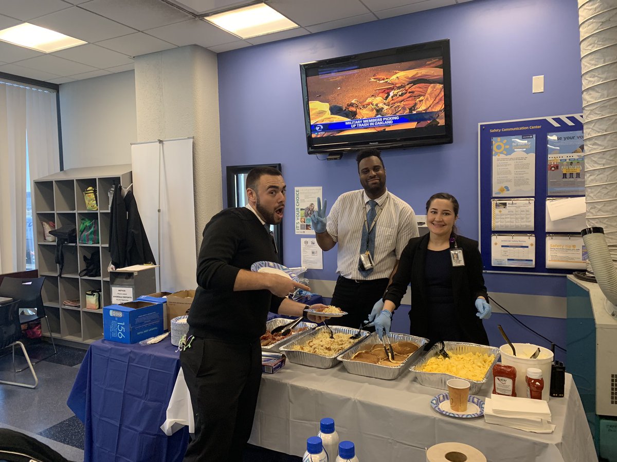 MakedaRae's tweet photo. Breakfast on us! Thanking our co-workers for getting through the summer! @weareunited https://t.co/ofS2HU4V0N