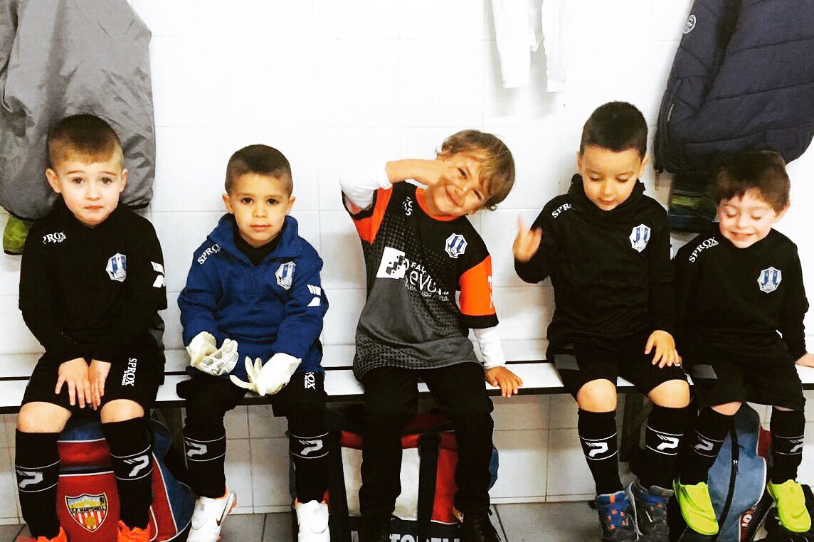 ⚽️¿Quieres jugar en la escuela del Santfeliuenc FC?

¡Prueba todo el mes de septiembre con nosotros! 

• Años 2014 - 2015 - 2016 •

📩 Envíanos un correo a santfeliuencfc@gmail.com