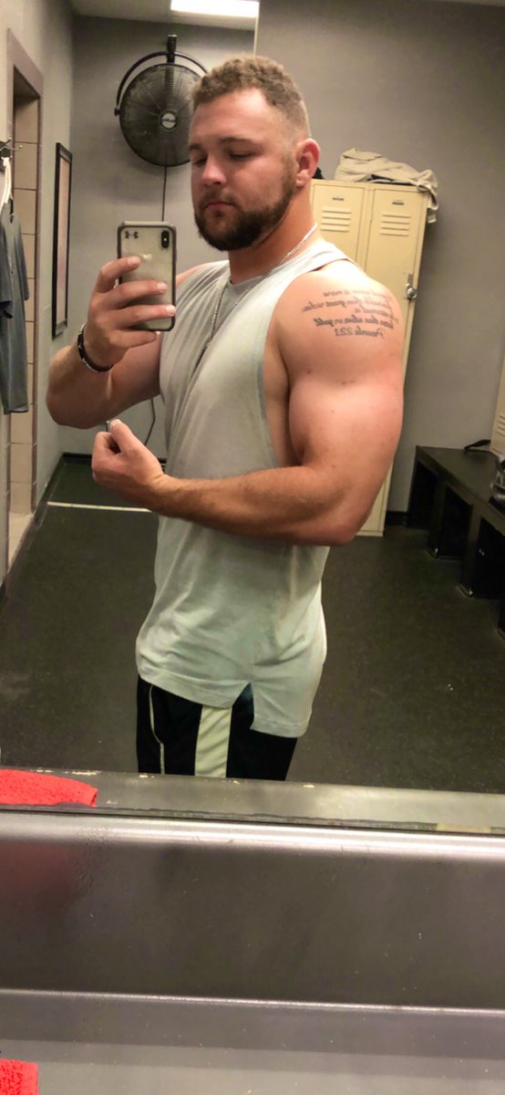 Wolfe_Strength's tweet image. Fill the sleeves 2k19