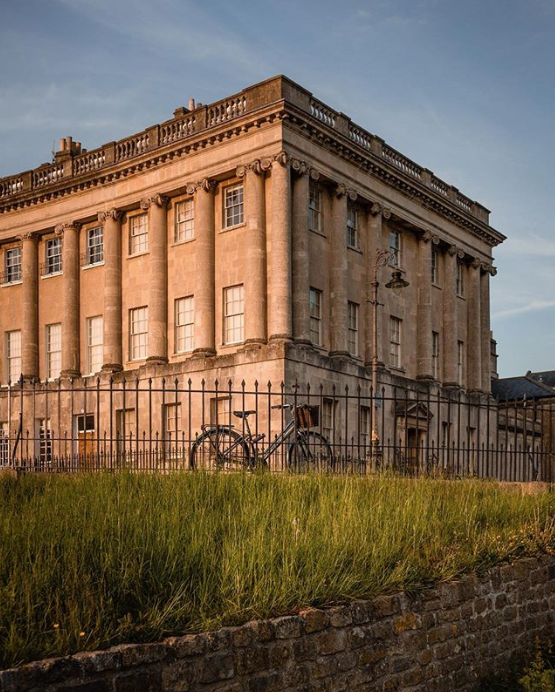 The Royal Crescent at sunset. We love the orange glow from the Bath stone. Bath city centre is just a short 10-minute cycle from Spring Wharf, so you can enjoy the sun set with time to spare! Image by brilliantbath #MoreFreshAir #MoreLiving