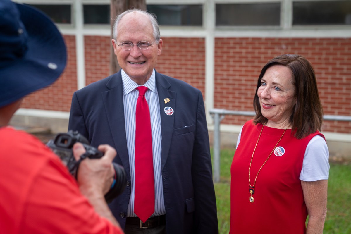 BillWallerMS's tweet photo. Please be sure to vote before or after lunch today, or on your way home later today.

We need a big turnout and your vote can make the difference! 

#LeadershipMatters https://t.co/E4q1Sr1SRK
