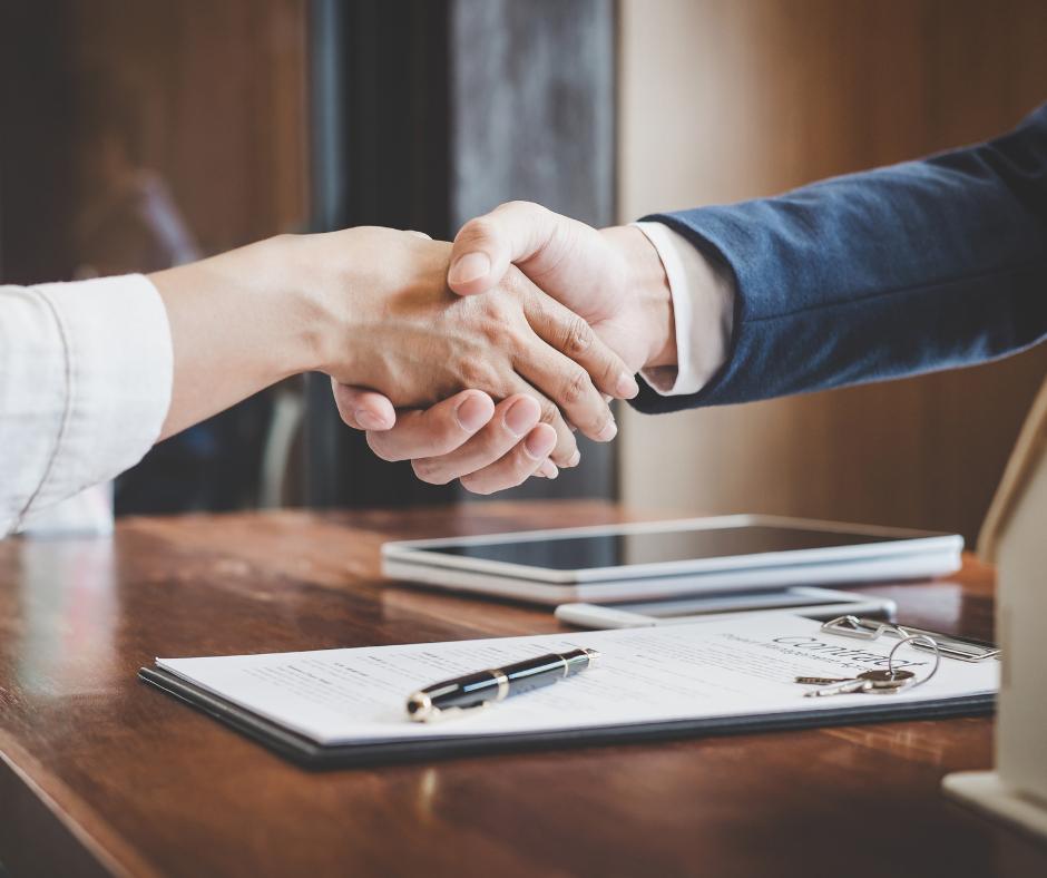 combsreporting1's tweet image. Ever Consider a Career in Court Reporting? Here Are The Top Five States With High-Demand for Court Reporters 

ecs.page.link/7mcLn #courtreporter #courtreportingcareer