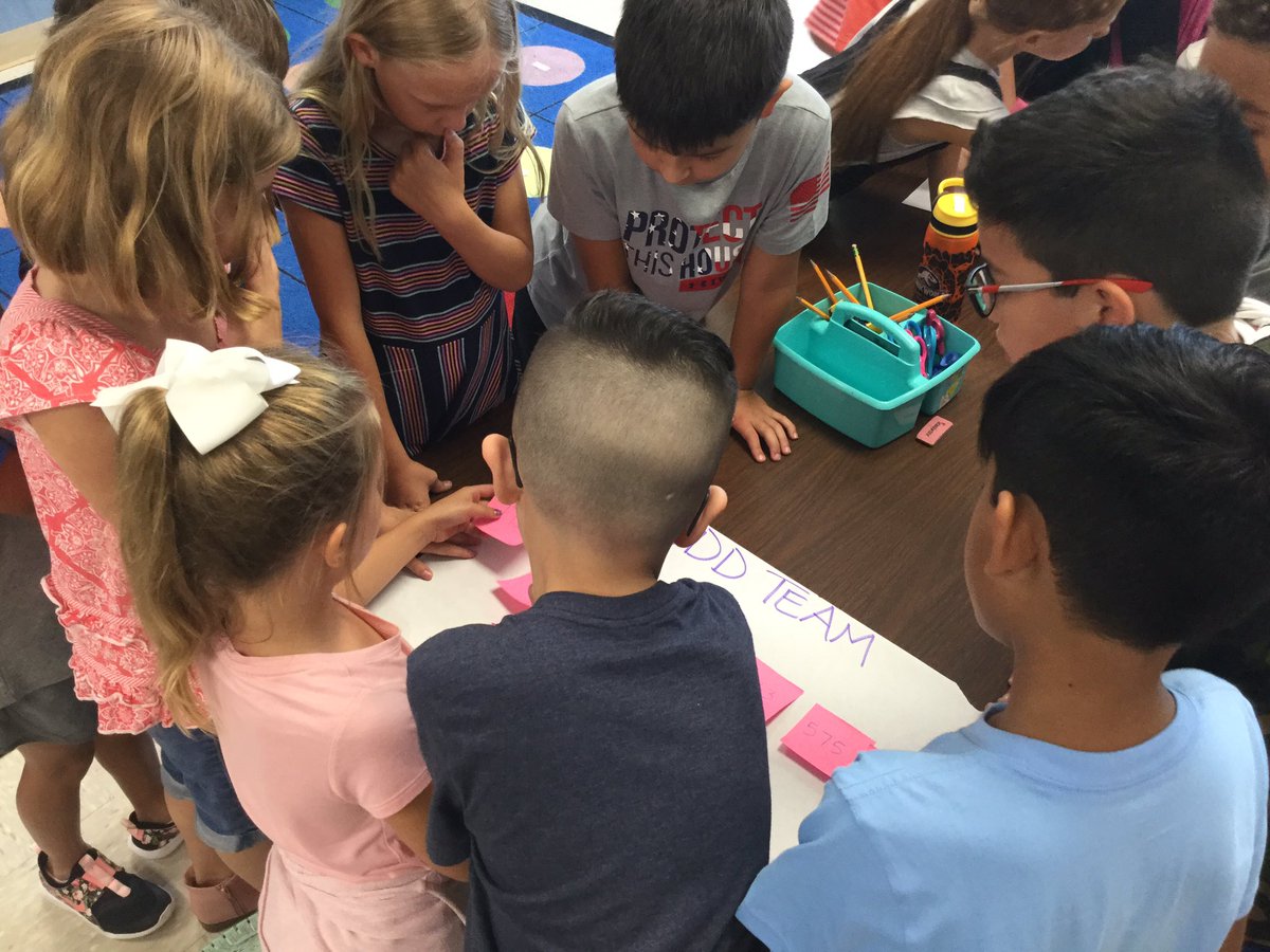 whitwhite91's tweet photo. Even and Odd races! Working together to order our even and odd numbers! #flexibleinthird @NISDAUE https://t.co/mdhQ1UmMZX