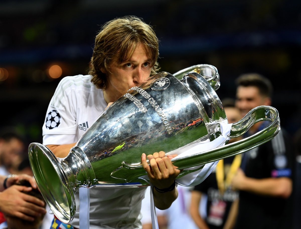 Modric Cdm 🇭🇷 Luka Modrić in this competition: 2⃣0⃣1⃣4⃣🏆 2⃣0⃣1⃣6⃣🏆 2⃣0⃣1⃣7⃣🏆 ...