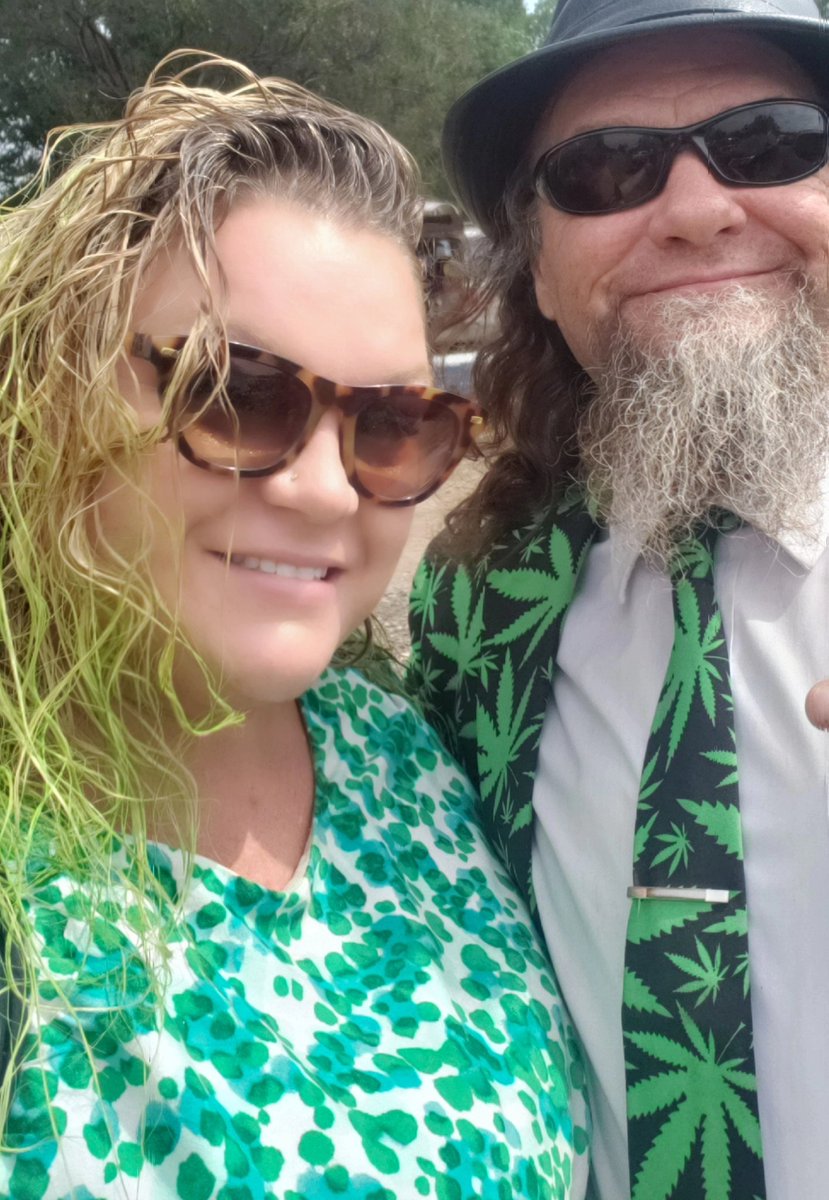 CannaBish_Crystal tweet media