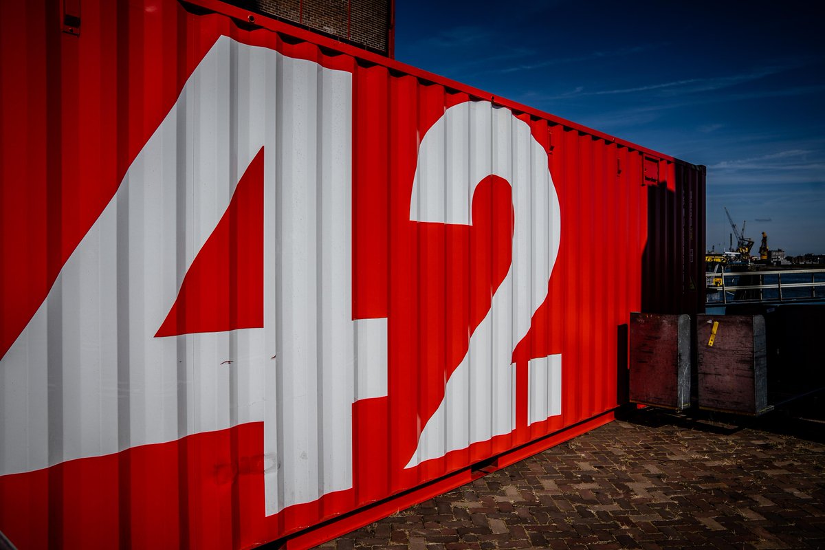 IntelEdge's tweet photo. The Intel Connected Logistics Platform inside #Container42 captures near real-time data, from temperature to humidity, helping maintain the shipment’s integrity across the #supplychain. https://t.co/TadETcFGgA #IoT https://t.co/vwhq5M42xl