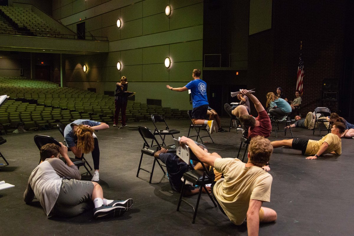 HardingU's tweet photo. #HUToday: Rehearsals for our homecoming musical, Matilda, have already begun! #comehomeHU19 https://t.co/KW3IUJxtlX