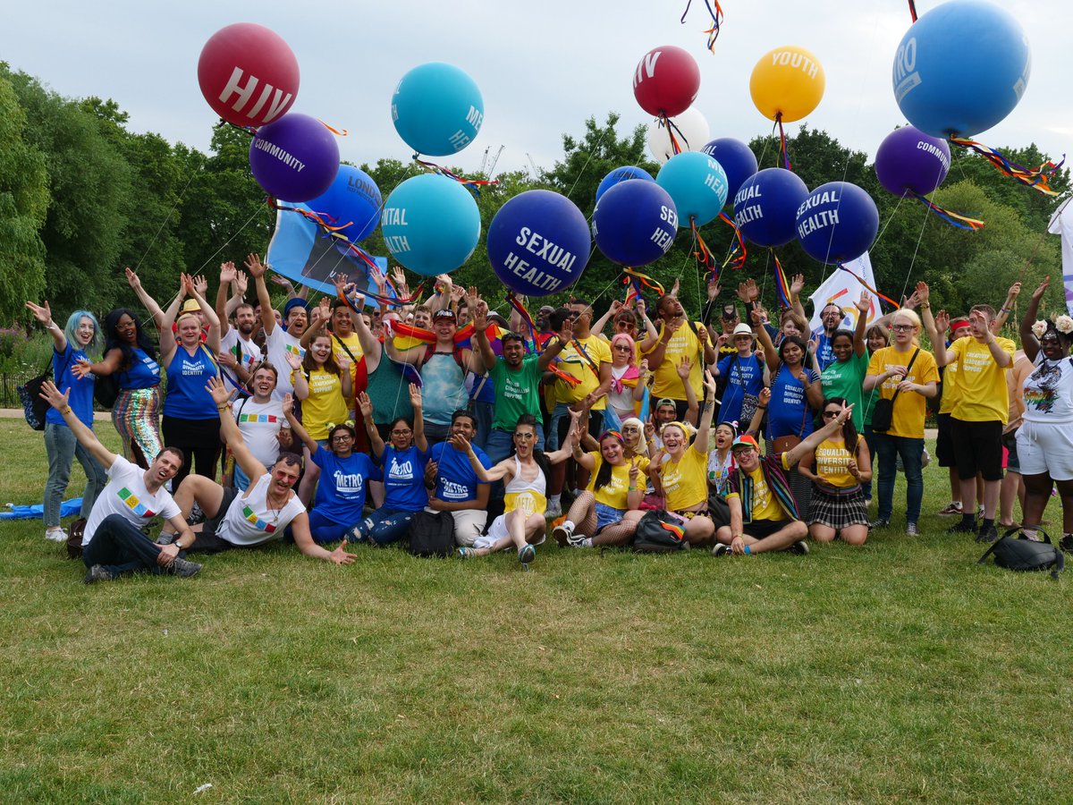 METROCharity's tweet photo. This Friday is our #METROyouth Queer Summer Picnic! Music, games, arts & crafts, food & drink and a raffle. Email us to join: youth@metrocharity.org.uk #LGBTQ #METROshine #METROzest #METROlive #METROstar #METRObridge #METROsnap https://t.co/Doith2DGa2