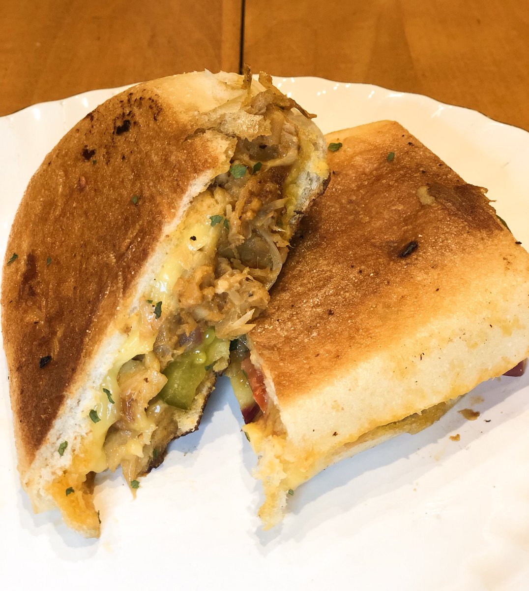 veganhippiesol's tweet photo. Hi Twitter!! I am a WOC opening a restaurant called Vegan Hippy Cafe. I create southern style plant based meals &amp; any exposure would be great. I will start catering/selling meals in the next few weeks based out of nyc. Please RT help me grow. #Vegan #plantbasedvibes #veganlife https://t.co/kem6nWnXMU