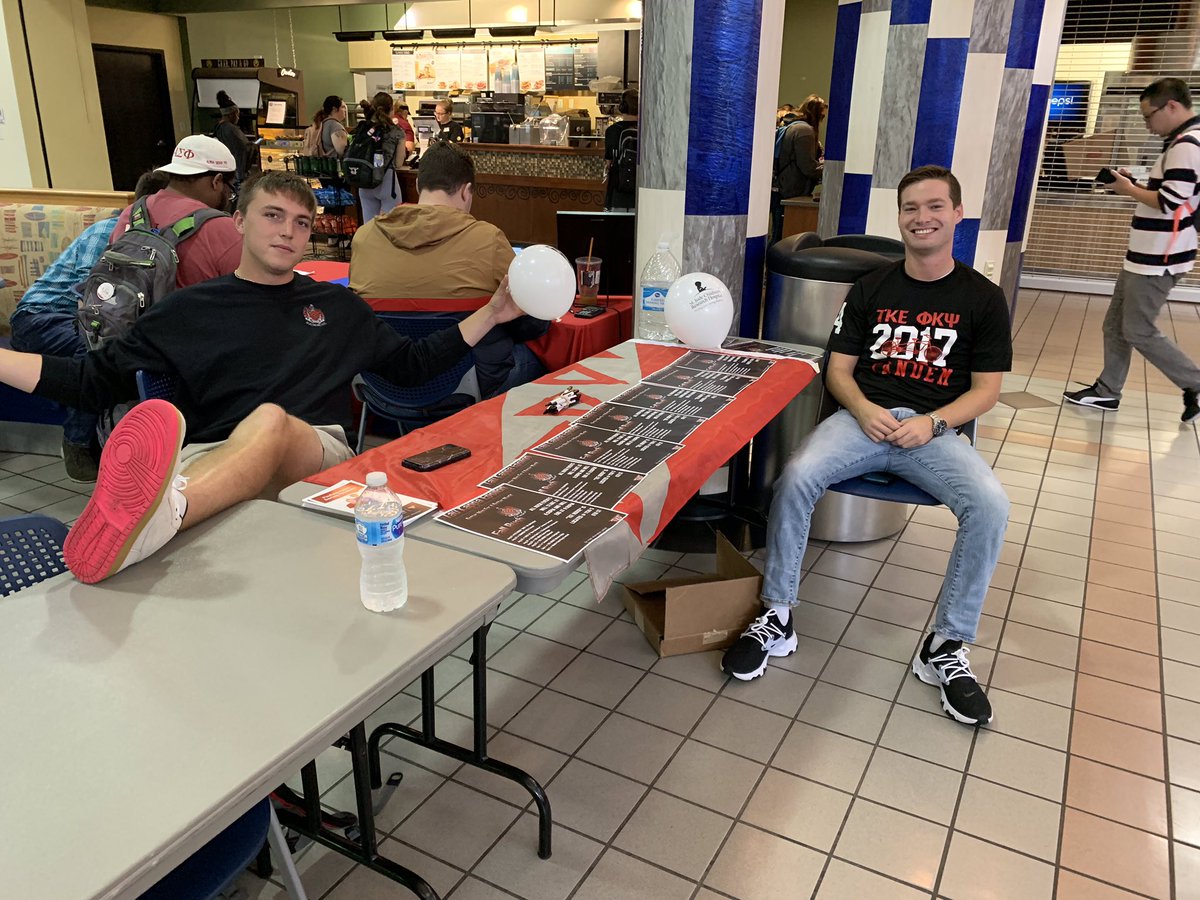 TKE_IndState's tweet image. Come and see us by fans in the commons from 12-2 today!! If you have any question about TKE feel free to ask the brothers at the table!!