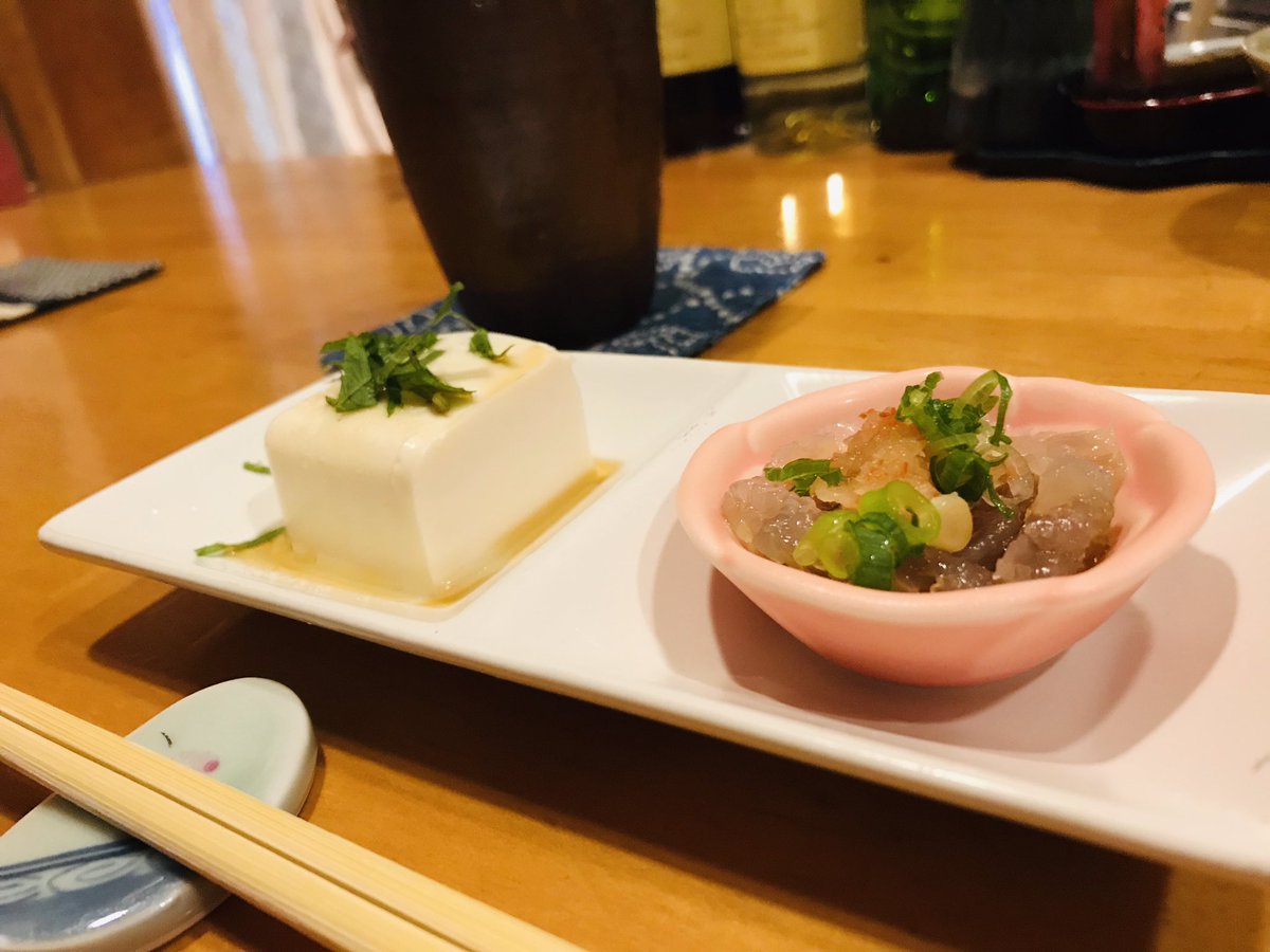 minatoya13's tweet photo. 今夜の仕事終了後は、こ夢さんで。
#城崎 #城崎温泉 #居酒屋 #こ夢 #麦焼酎水割り #おでん #kinosaki #kinosakionsen #izakaya #koyume https://t.co/xaoUn0sWlr