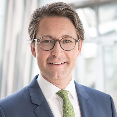 Verkehrstote's tweet photo. @BMVI @stefan_teschke Dieser Verkehrsminister hat die Zahl der im Straßenverkehr Getöteten gesteigert, ohne Frage. https://t.co/aLrLausyJY