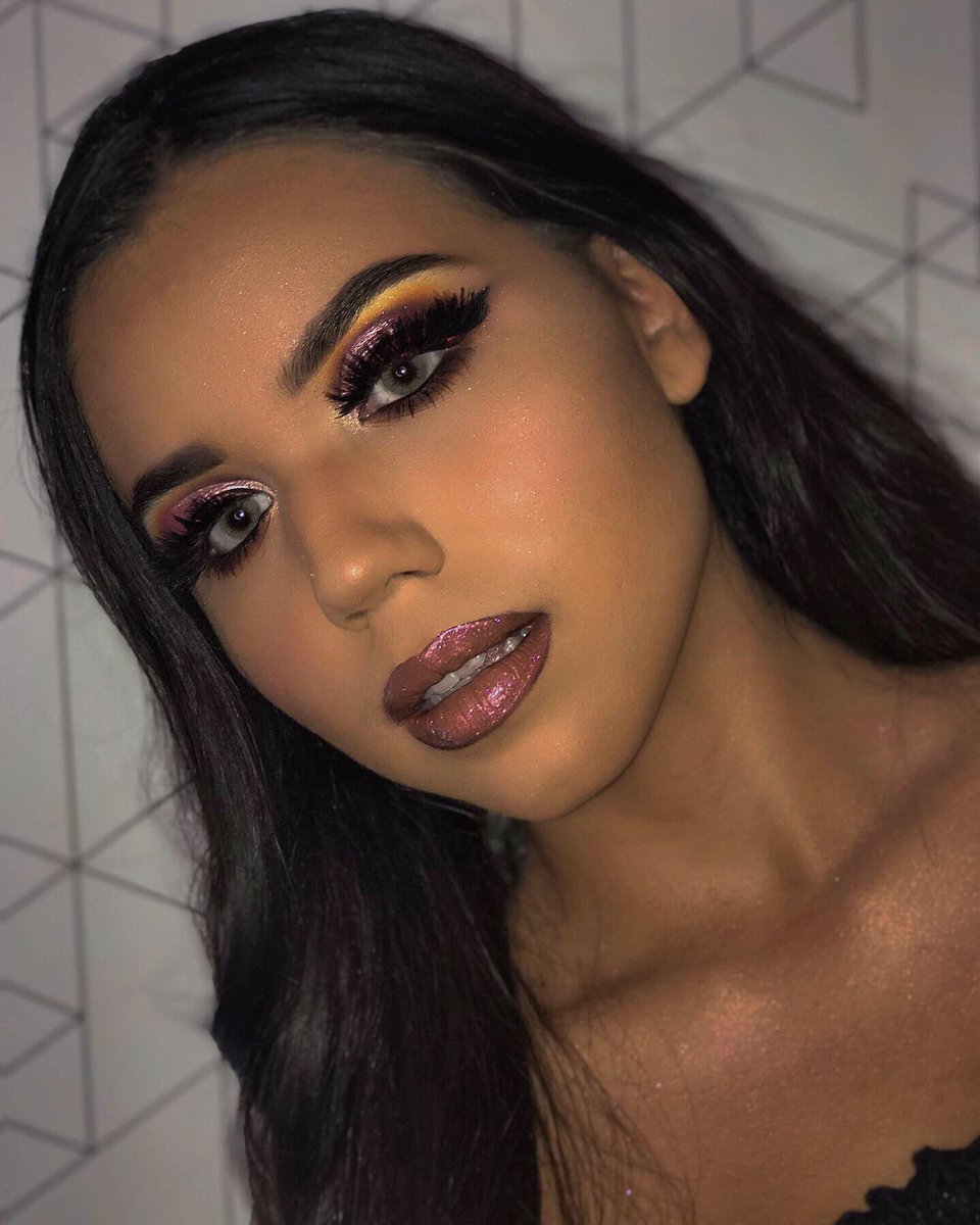 fearlessvalu's tweet photo. hice este makeup ayer y me enamoré✨💖🥰🌈 
espero les guste tanto como a mi. https://t.co/hD1eDEWAic