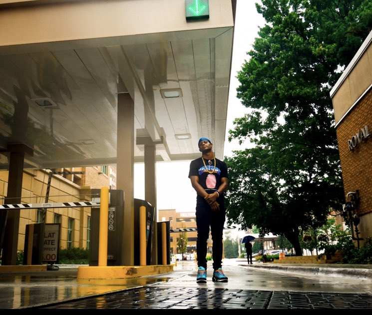 CoachCupz's tweet photo. When you get high enough, you can dodge raindrops ☔️💜

👕: @newdaydd 

📸: @_dottyy https://t.co/NvckE8S8W8