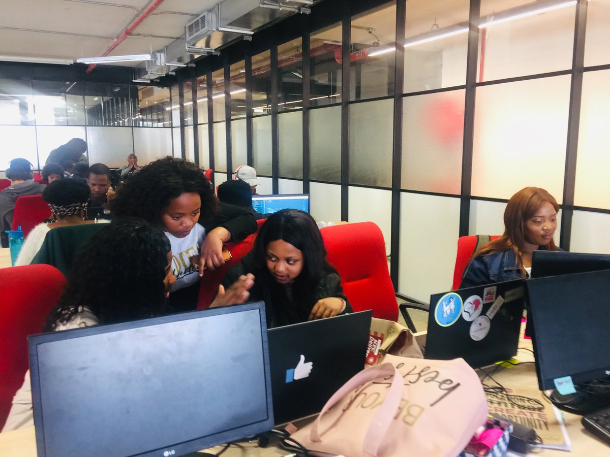 Uber5_SA's tweet photo. At @project_codeX mentoring with the team 

#mentoring #mentoringtuesday #makingadifference https://t.co/VW13dok0tB