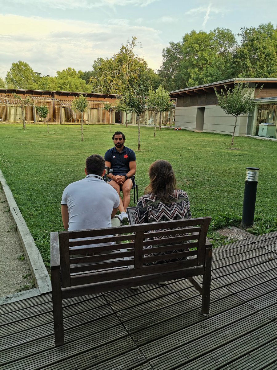 Mikelsarriquet's tweet photo. C'est parti pour #askHuget @FranceRugby @TeamOrangeRugby https://t.co/zxsoWTFQyA