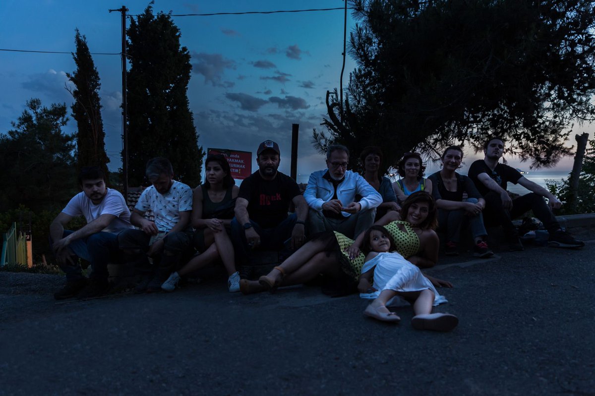 Takım çalışması...

#müzik #klip #burgazada #yesimakın #yaz #summer  #takım #team #clip #gece #mavi