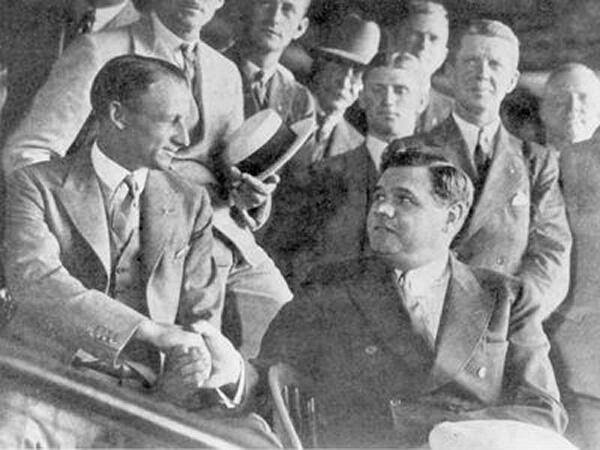 One legend meets another. Baseball's Don Bradman meets Cricket's Babe Ruth. This conversation must have hit the sweet spot alright.
