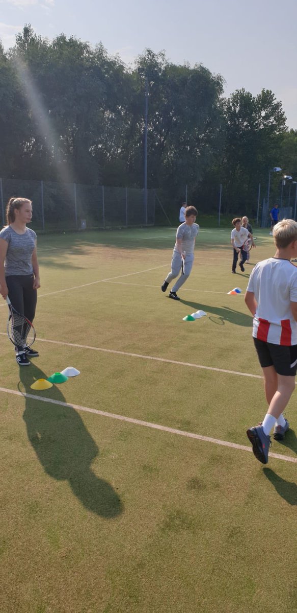 YouthAlmighty's tweet photo. Young people enjoying activities at Silksworth Tennis Centre! #TFServes #tennis https://t.co/FyBd1OIU4I
