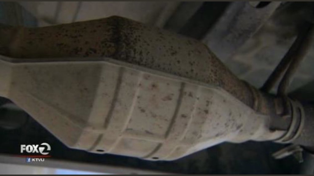 henrykleeKTVU's tweet photo. UPDATE: Briana Crisp pleads no contest to petty theft in spree of catalytic-converter thefts from Priuses. Co-defendant Mauricio Navarrete charged by @AlamedaCountyDA w/petty theft &amp; giving false ID after 2 were found w/this reciprocating saw, per #PiedmontPD @berkeleypolice https://t.co/Aq6za1lZ25
