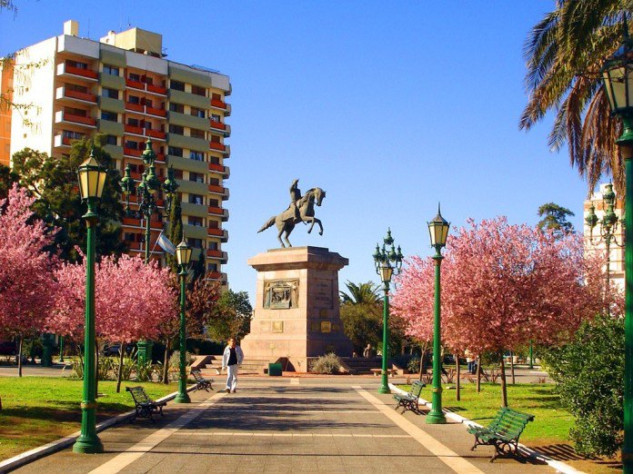 MartinsDelfi's tweet photo. La mejor ciudad con #TodoConApperto  @apperto_co #SantaRosa https://t.co/9TMSyK0ubg