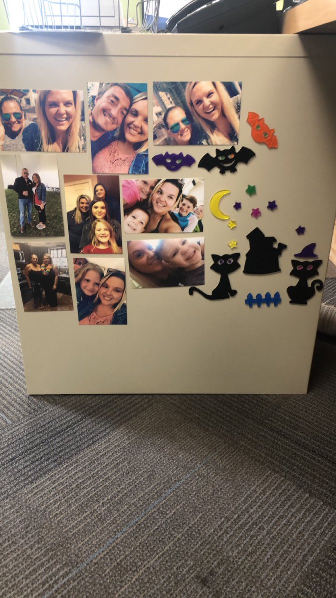 MorganTayLongg's tweet photo. I broke out my Halloween decorations at work 🙂🤣 https://t.co/m7nIzwb0uL