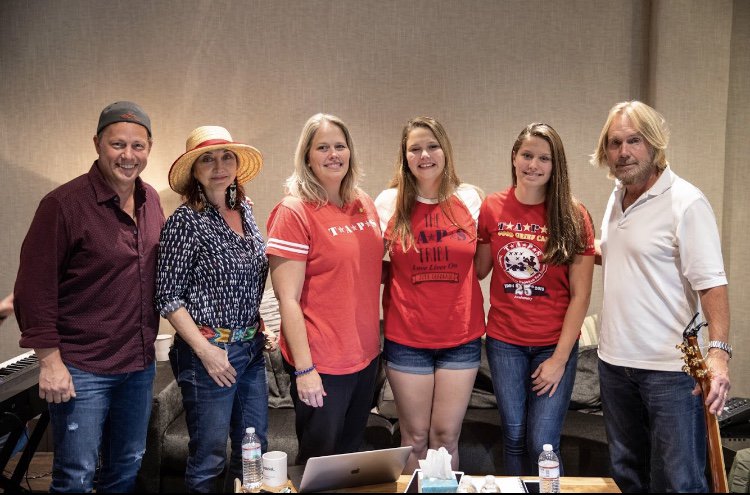 manessgroup's tweet photo. @TAPSorg #LoveLivesOnAlbum Session 2 | Nashville, TN
Thank you @TuneSmith57 #JimmyNichols @deansams @PamTillis @gregfriia @buddyowensmusic @realEddyRaven #woodnewton #brettjones #robcrosby https://t.co/D2KLiHWkWW