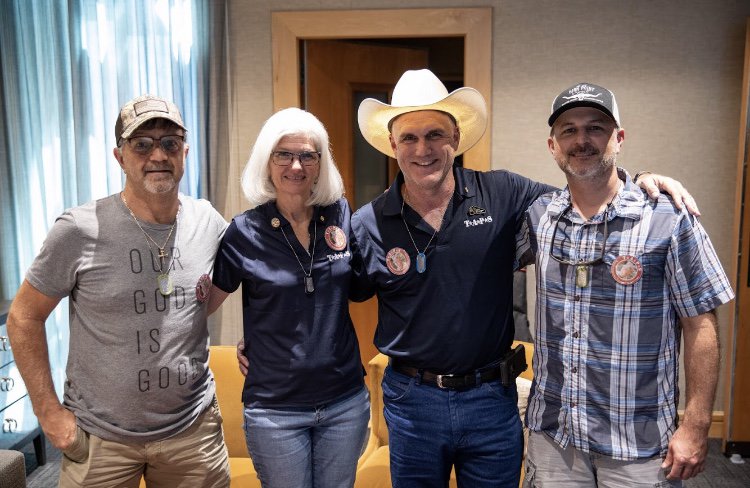 manessgroup's tweet photo. @TAPSorg #LoveLivesOnAlbum Session 2 | Nashville, TN
Thank you @TuneSmith57 #JimmyNichols @deansams @PamTillis @gregfriia @buddyowensmusic @realEddyRaven #woodnewton #brettjones #robcrosby https://t.co/D2KLiHWkWW