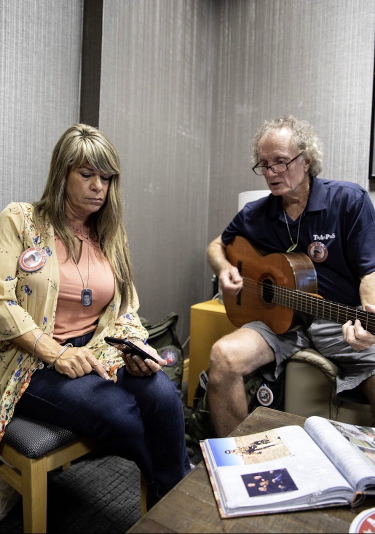manessgroup's tweet photo. @TAPSorg #LoveLivesOnAlbum Session 2 | Nashville, TN
Thank you @TuneSmith57 #JimmyNichols @deansams @PamTillis @gregfriia @buddyowensmusic @realEddyRaven #woodnewton #brettjones #robcrosby https://t.co/D2KLiHWkWW